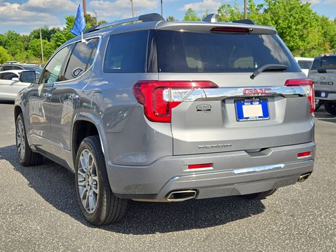 Used 2023 GMC Acadia Denali w/ Denali Technology Package FWD image 10
