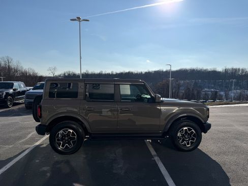 Certified 2025 Ford Bronco Outer Banks image 5