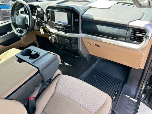 Used 2021 Ford F150 XLT image 26