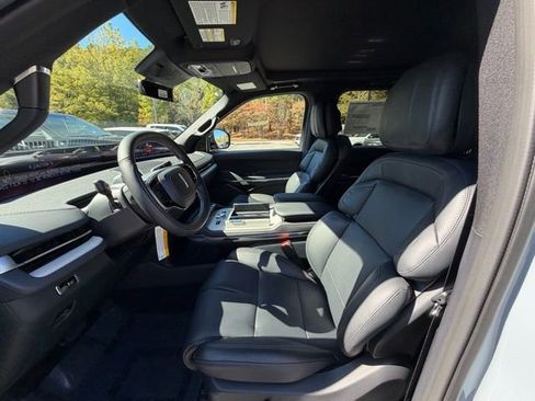 New 2025 Lincoln Navigator L Reserve w/ Jet Appearance Package image 15