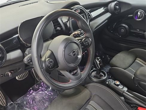 Certified 2021 MINI Cooper S w/ 6.5" Touchscreen Package image 12