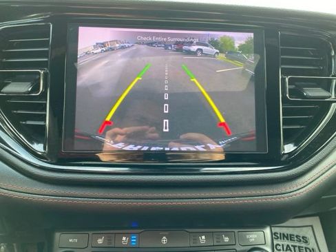 Used 2023 Dodge Durango R/T AWD/4WD image 18