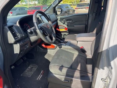 Used 2023 Nissan Frontier PRO-4X w/ Pro Convenience Package AWD/4WD image 11