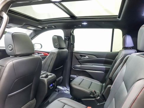 New 2026 Chevrolet Traverse Z71 w/ Enhanced Driving Package image 11