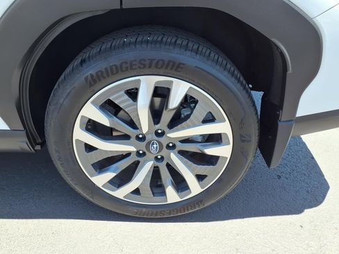 Certified 2025 Subaru Forester Touring w/ Touring Package AWD/4WD image 15