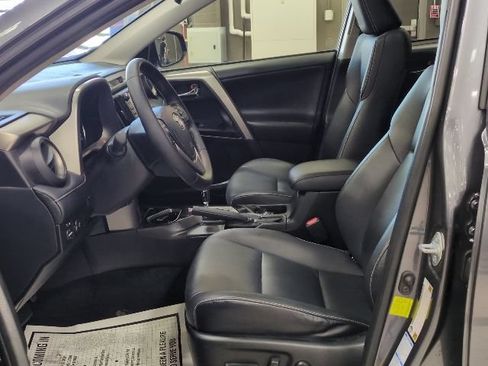 Used 2018 Toyota RAV4 Limited w/ Advanced Technology Package AWD/4WD image 14