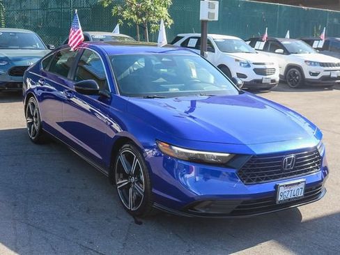 Used 2023 Honda Accord Sport image 3