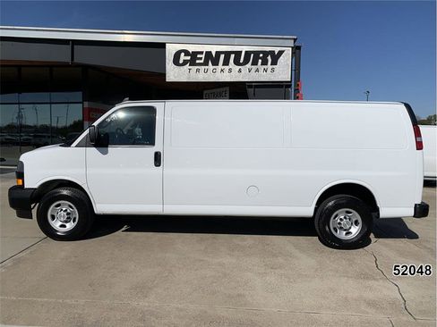 Used 2023 Chevrolet Express 2500 Extended w/ Driver Convenience Package image 4