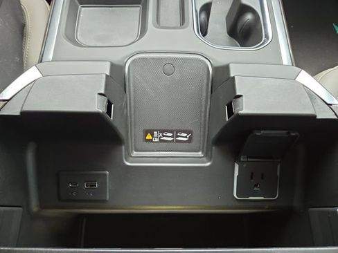 New 2026 GMC Sierra 1500 SLT w/ SLT Convenience Package image 21