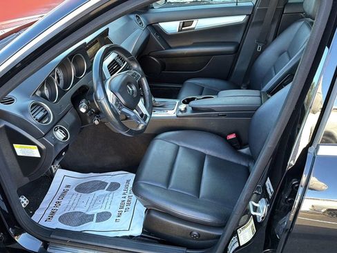 Used 2013 Mercedes-Benz C 250 Sedan w/ Multimedia Pkg image 7