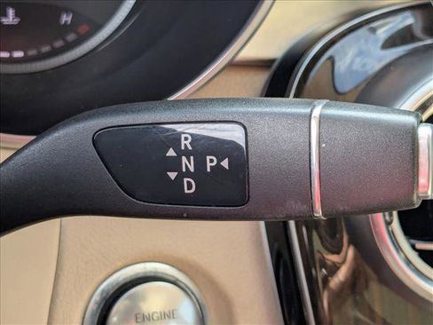 Used 2019 Mercedes-Benz GLC 300 4MATIC image 13