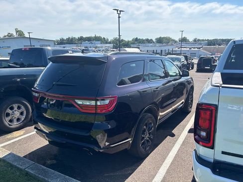 Used 2025 Dodge Durango GT AWD/4WD image 2