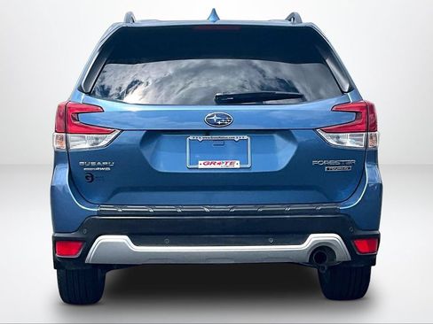 Used 2020 Subaru Forester Touring AWD/4WD image 4