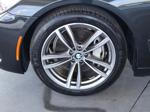Used 2017 BMW 740i image 12