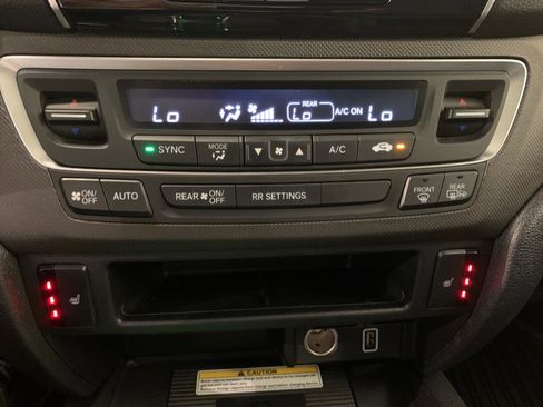 Used 2022 Honda Passport TrailSport image 41