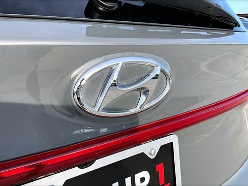 Certified 2023 Hyundai Santa Fe SEL w/ Premium Package FWD image 10