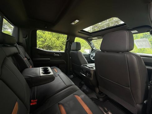 Used 2024 GMC Sierra 1500 AT4 w/ Technology Package image 26