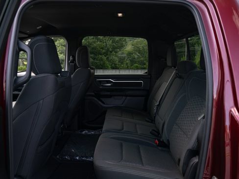 Used 2025 RAM 1500 Big Horn AWD/4WD image 18