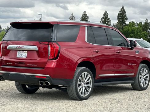 Used 2022 GMC Yukon Denali AWD/4WD image 3
