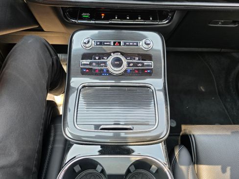 Used 2022 Lincoln Nautilus Reserve w/ Equipment Group 202A AWD/4WD image 13