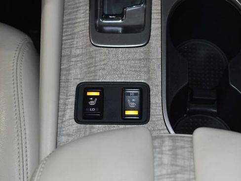 Used 2024 Nissan Murano SL image 22