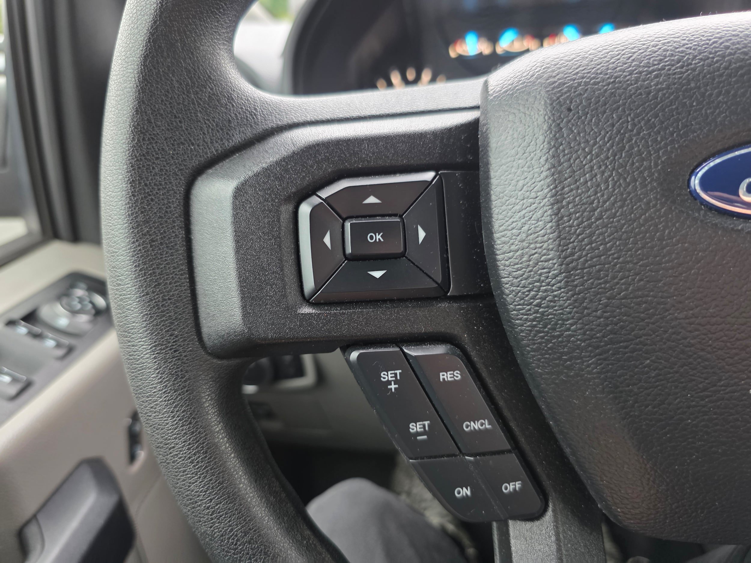 Used 2018 Ford F150 XL w/ Equipment Group 101A Mid AWD/4WD image 16