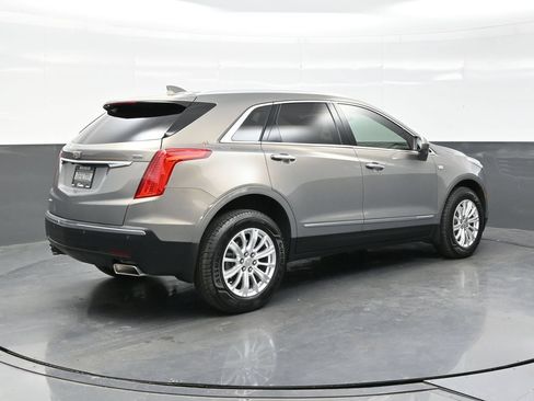 Used 2019 Cadillac XT5 AWD image 7