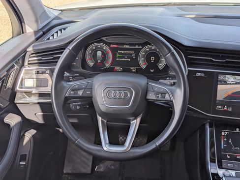 Used 2023 Audi Q7 3.0T Premium Plus image 16