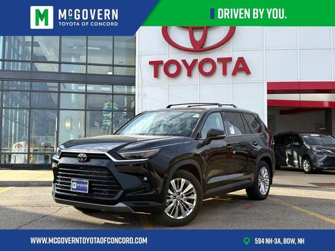 New 2026 Toyota Grand Highlander Platinum image 1