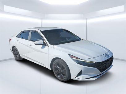 Used 2021 Hyundai Elantra Blue