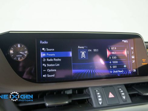 Used 2019 Lexus ES 350 w/ Accessory Package FWD image 22