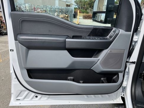 New 2026 Ford F250 XLT w/ XLT Premium Package image 28