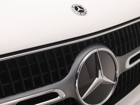 Certified 2026 Mercedes-Benz GLC 300 image 28