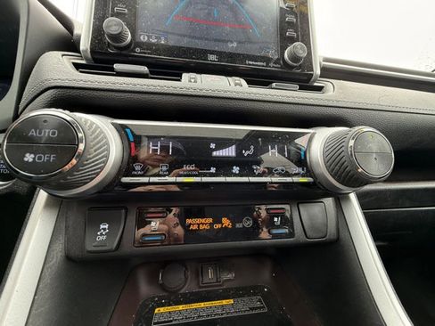 Certified 2021 Toyota RAV4 Limited image 17