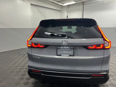 Used 2024 Honda CR-V EX image 5