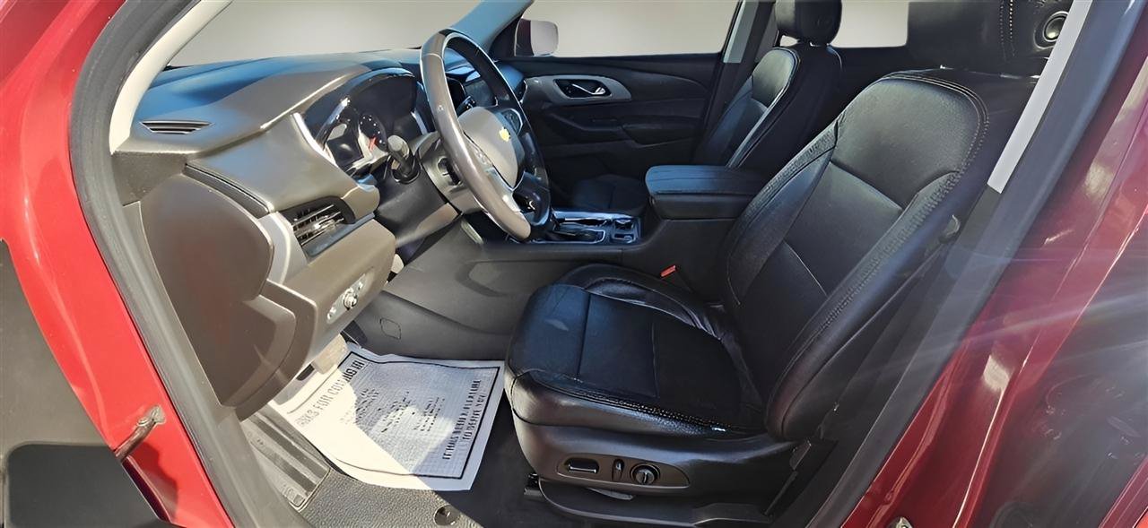 Used 2021 Chevrolet Traverse LT w/ LPO, Cargo Package AWD/4WD image 9