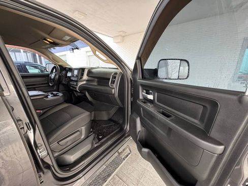 Used 2019 RAM 3500 Tradesman image 15