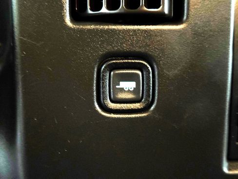 Used 2020 GMC Savana 2500 w/ Driver Convenience Package image 20