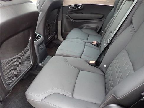 Used 2025 Volvo XC90 T8 Plus w/ Protection Package Premier AWD/4WD image 10