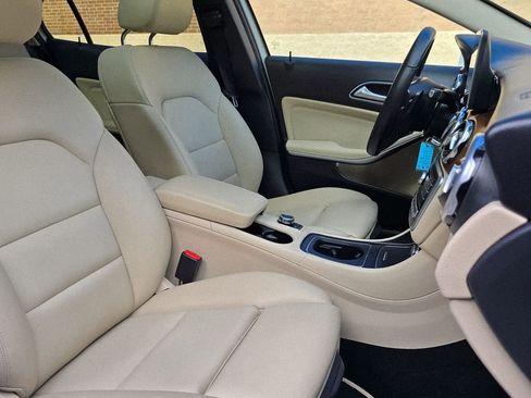 Used 2019 Mercedes-Benz GLA 250 4MATIC image 28