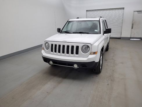 Used 2015 Jeep Patriot Limited w/ Sun/Sound Group image 15
