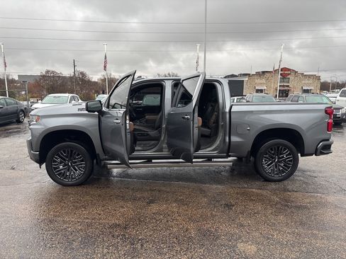 Used 2022 Chevrolet Silverado 1500 High Country w/ Technology Package image 4