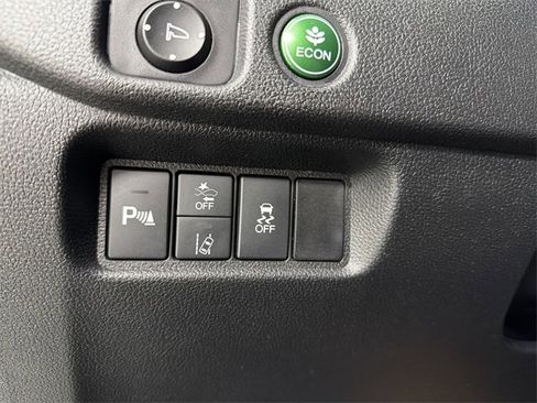 Used 2019 Honda Pilot Touring image 30