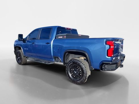 Used 2024 Chevrolet Silverado 2500 ZR2 w/ Technology Package image 3