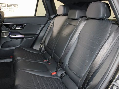 Used 2026 Mercedes-Benz GLC 300 4MATIC image 27