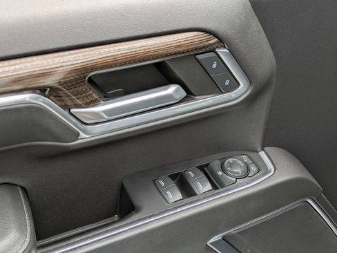 Used 2022 Chevrolet Silverado 1500 RST w/ Z71 Off-Road Package image 11