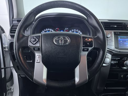 Used 2019 Toyota 4Runner SR5 image 17