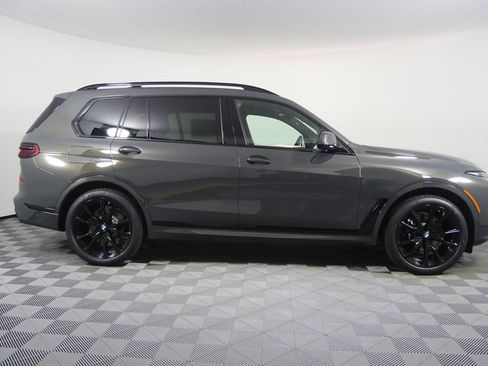 New 2027 BMW X7 xDrive40i AWD/4WD image 2