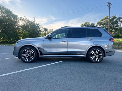 Used 2023 BMW X7 M60i w/ Executive Package AWD/4WD image 3