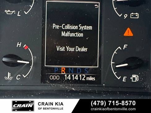 Used 2018 Toyota Sequoia SR5 AWD/4WD image 27